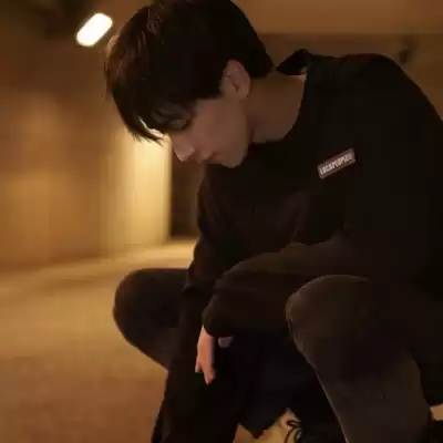 唐依童